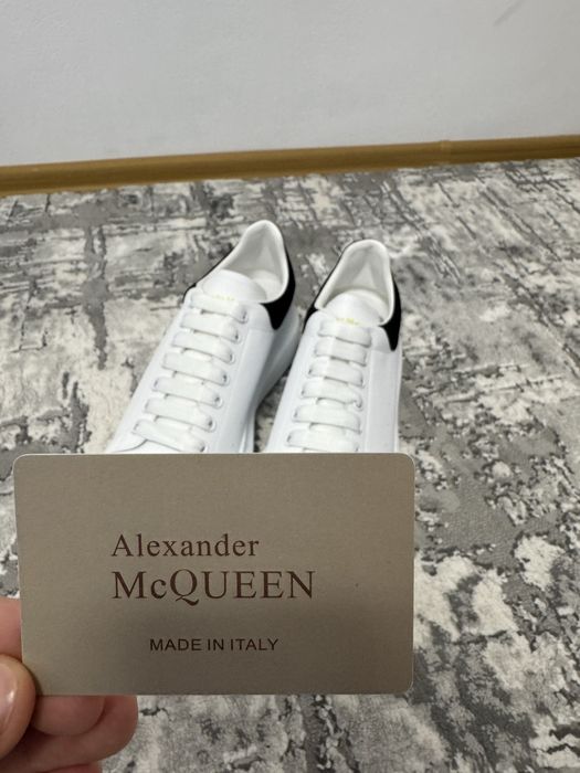 Alexander McQUEEN