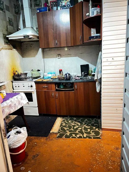 Продаётся 2 комнатная, 5 этаж 5 этажный дом Юнусабад 10 квартал