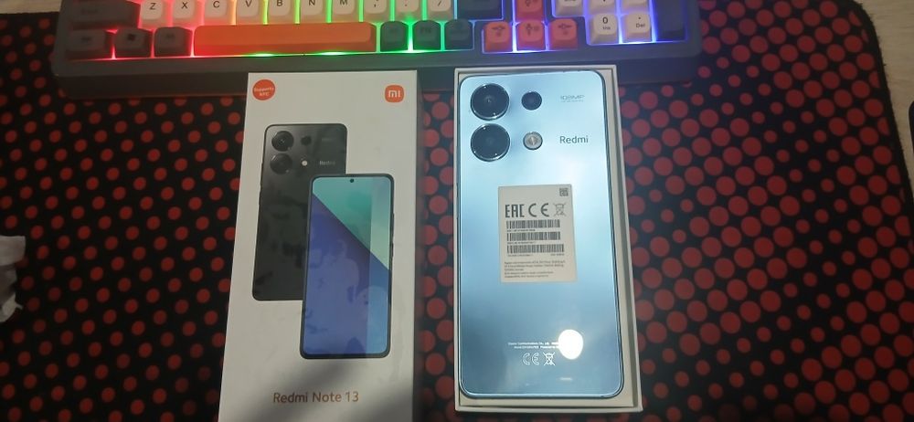 Продам телефон Redmi note 13 8/256