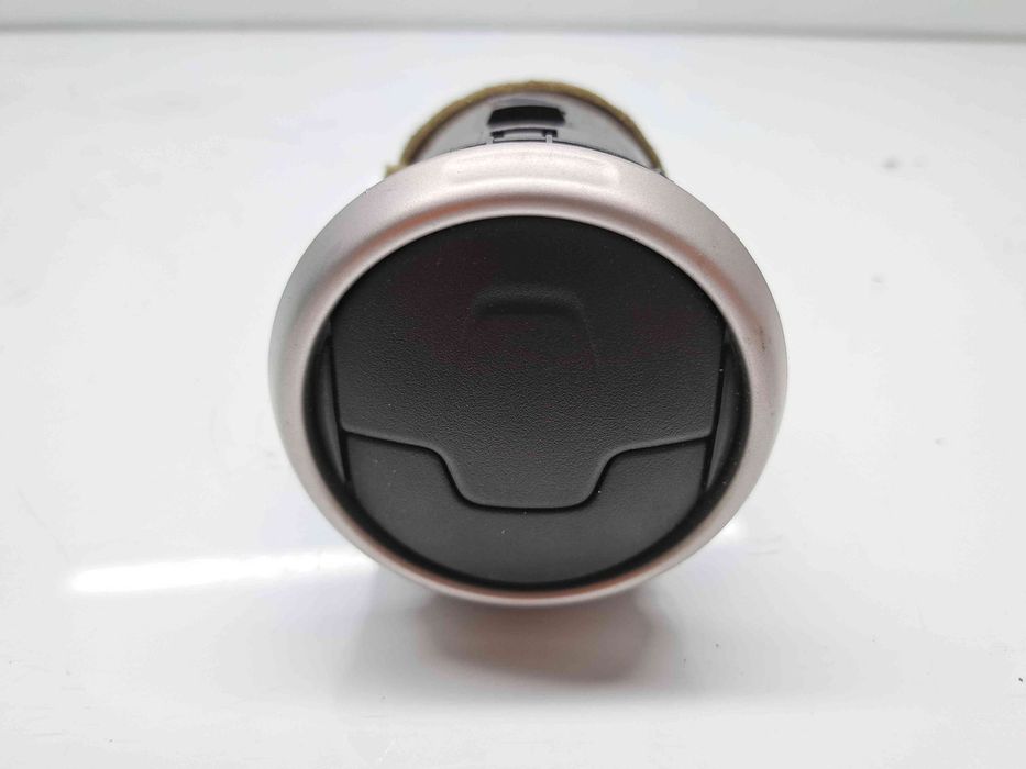 Grila aerisire stanga Nissan Qashqai [Fabr 2007-2014] Facelift 68760J