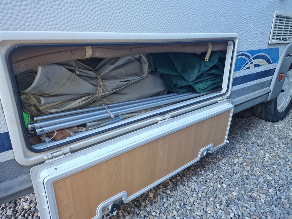 Rulotă Dethleffs Camper,  5  persoane,  două paturi.  Inmatriculată!