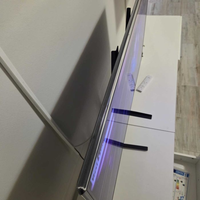 4 televizoare  samsung si allview