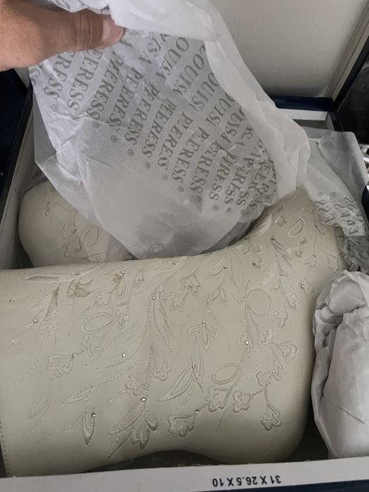 Туфли свадебные и сапожки