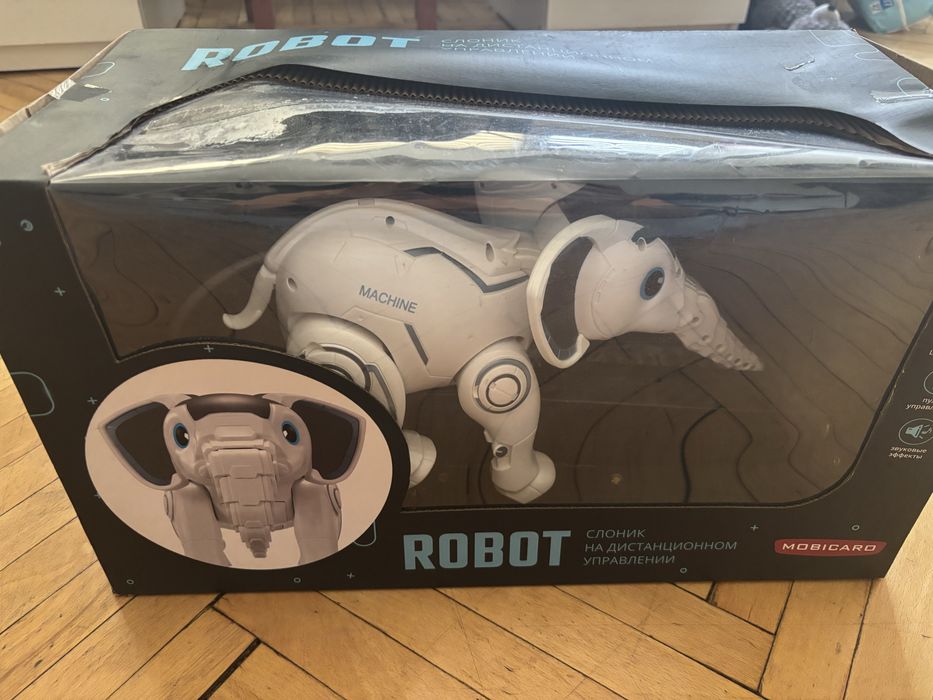 ROBOT - слоник на дистанционном управлении