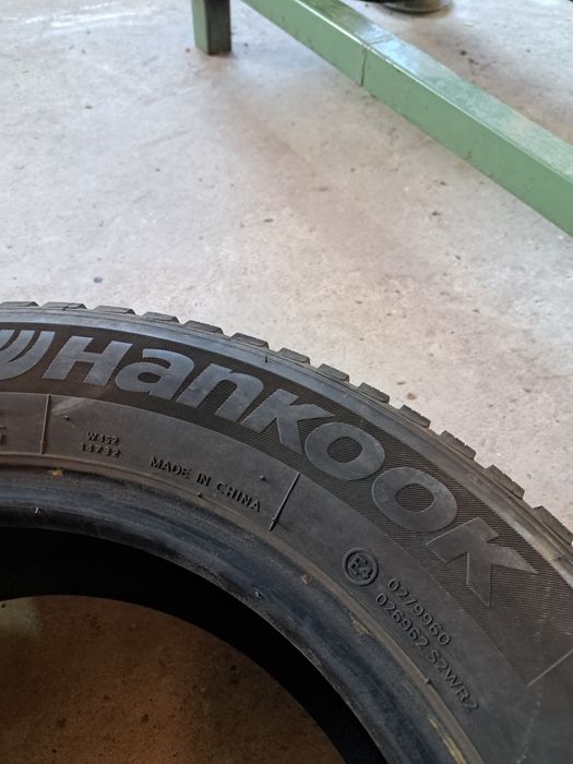 2 anvelope iarnă 185 65 r15 Hankook