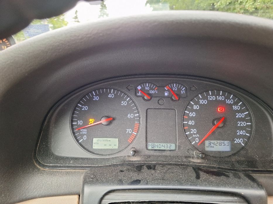 Пасат 1.8т аеб  останали части