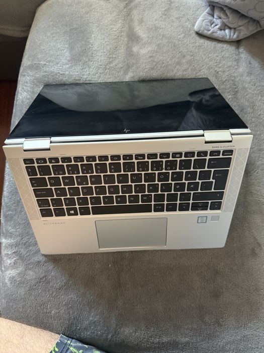 Laptop convertible ultrabook hp x360 1030 g3