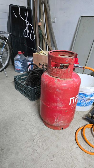 Газовый баллон 27л и 12 л
