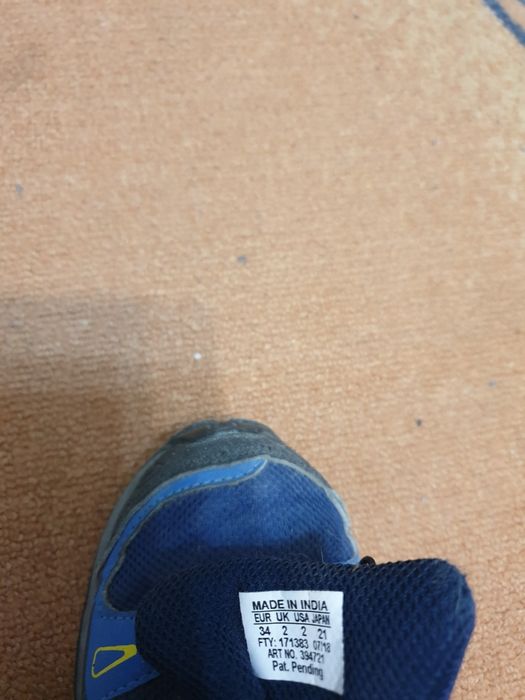 Vand Salomon cu goretex nr 34