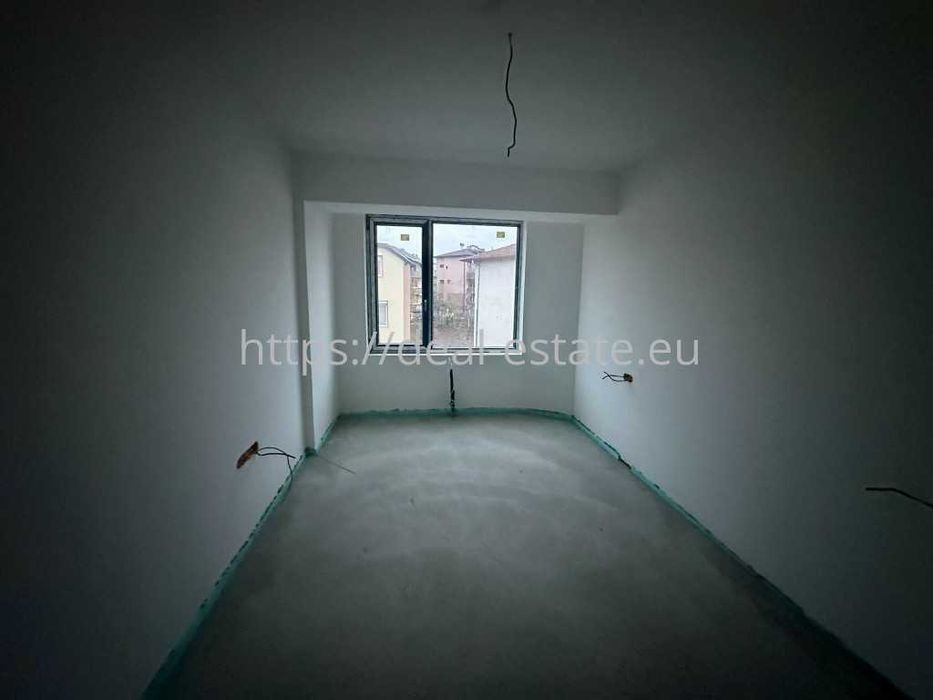 Продава се Многостаен апартамент в Благоевград, Широк център - 141 кв.м за 980 €/кв.м - Снимка #3