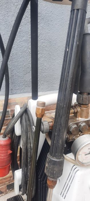 Водоструйка Машинъ за Отпушвате на Канали Kranzle175T180bar4kw380V Най Висок Клас