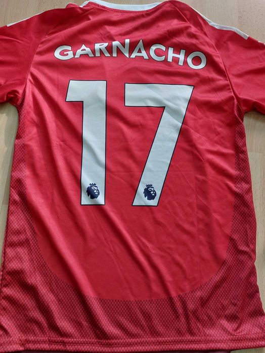Manchester united нов екип 152