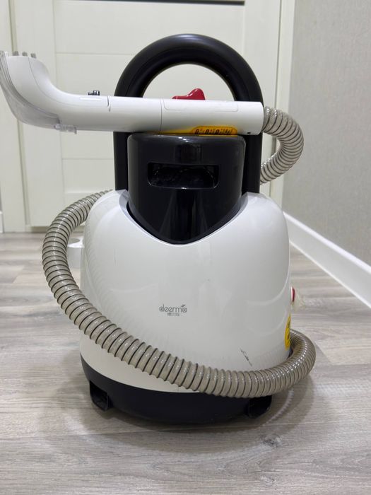 Продается моющий пылесос Deerma