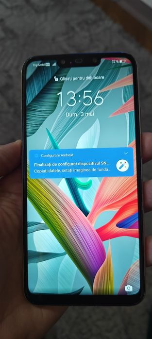 Huawei mate 20 lite impecabil.