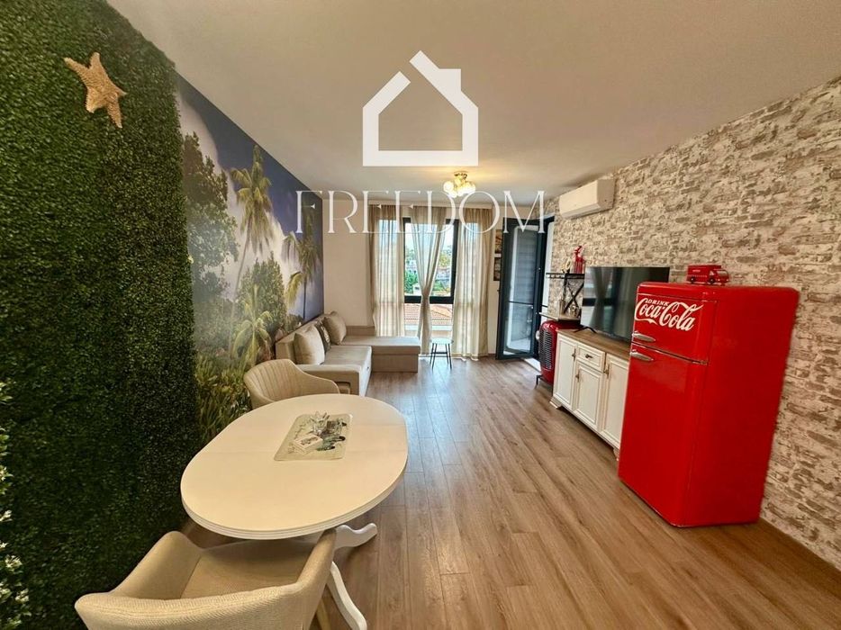 Продава се Двустаен апартамент в к.к. Св.Св. Константин и Елена - 71 кв.м за 1868 €/кв.м - Снимка #2