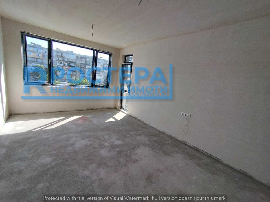 Продава се Двустаен апартамент в Търговище, Център - 60 кв.м за 1033 €/кв.м - Снимка #2