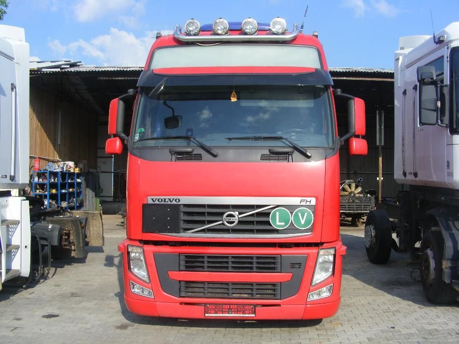 Dezmembrez Volvo FH 13 EEV dezmembrari camioane