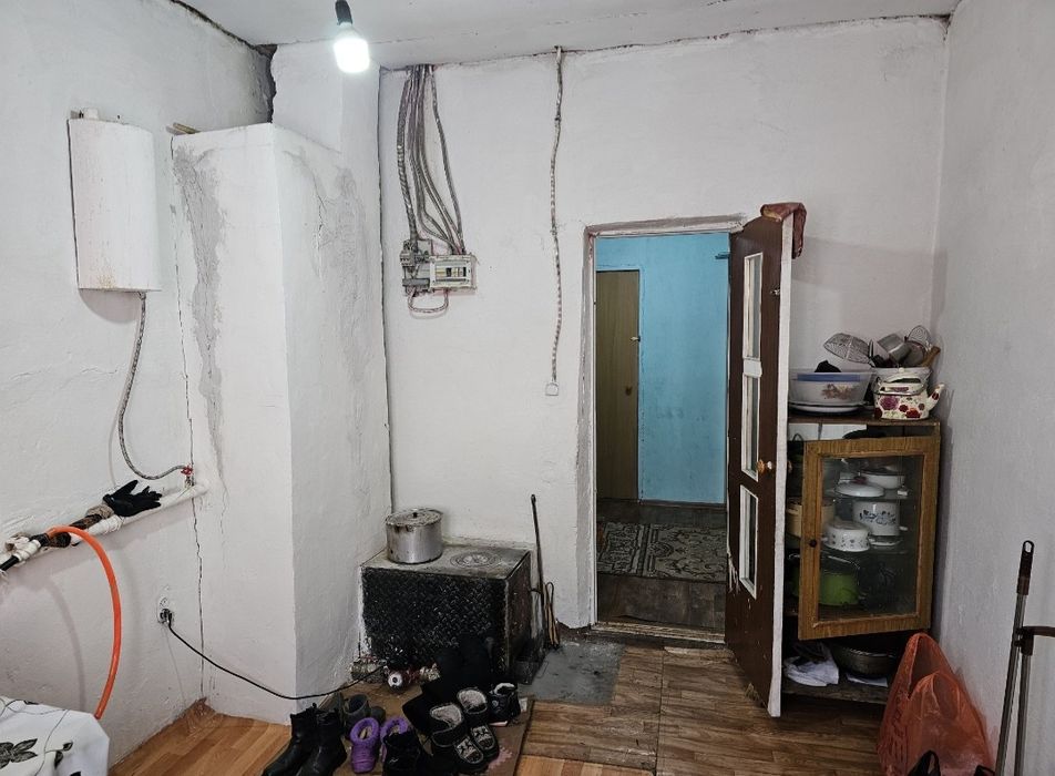 Кен жайлы улкен уй