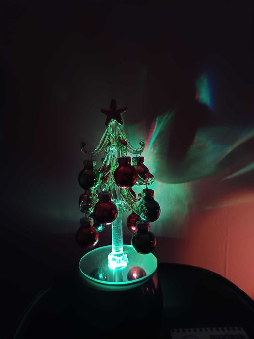 Коледна светеща елха