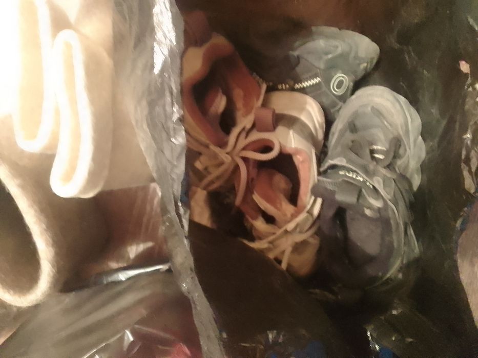 Продам детские вещи и обувь