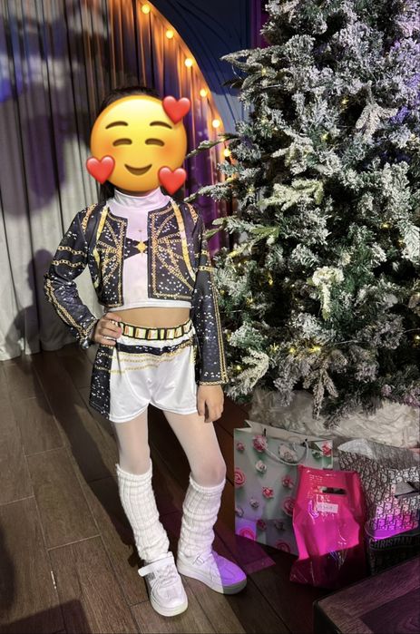 Продам костюм Кейпоп