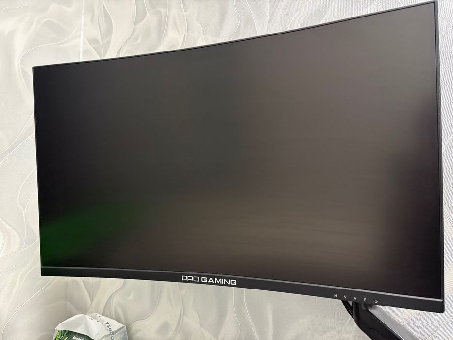 Монитор Pro gaming
