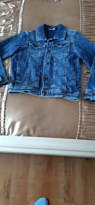 Куртка джинсовая на мальчика,восьми лет