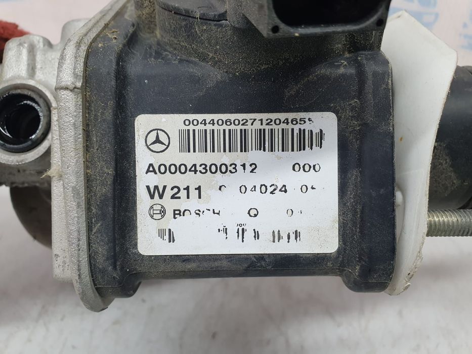 Pompa frana A0004300312 3.0 cdi OM642 Mercedes-Benz E-Class W211/S211