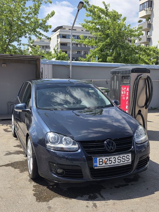 VOLKSWAGEN Golf 2008