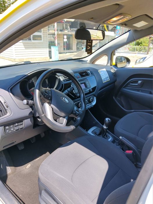 Kia Rio taxi 2017