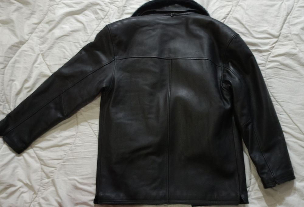 Куртка кожаная.Новая.