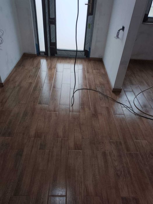 Servicii construcții – Gresie, Faianță, Marmură, Granit