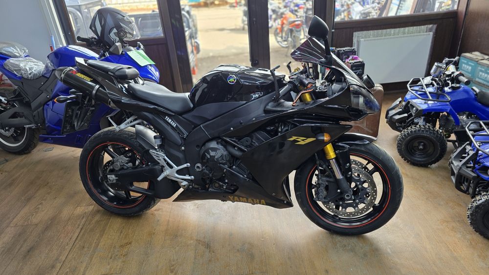 Мотоцикл YAMAHA R1 2008