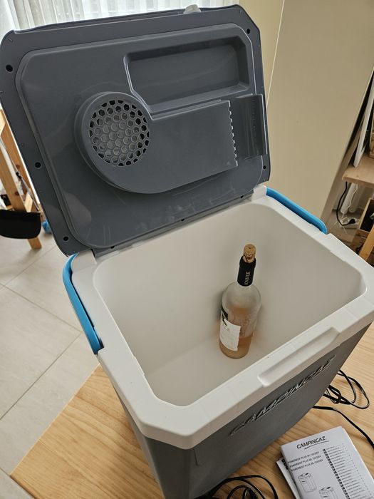 Електрическа хладилна чанта CAMPINGAZ Cooler Powerbox 12/230V, 28 литра