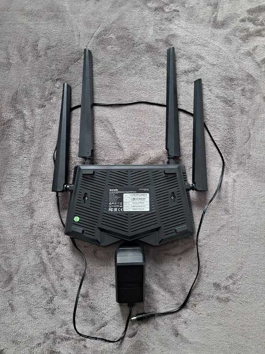 Router wireless Tenda AC10U, AC1200, Dual-band Gigabit
