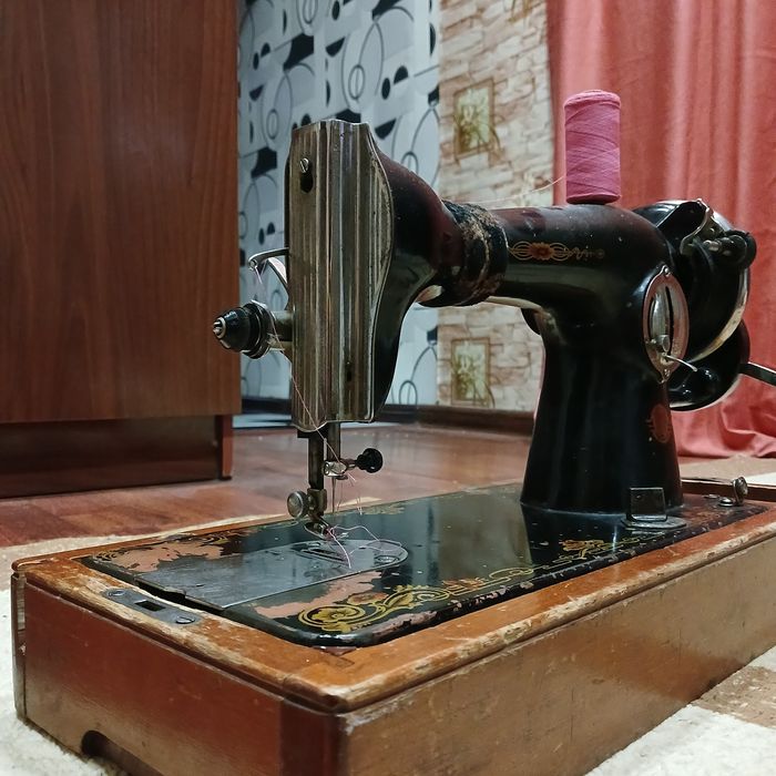 Советская  Швейная Машина