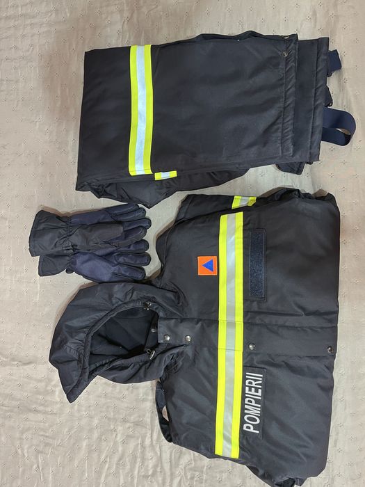 Costum izoterm Pompieri