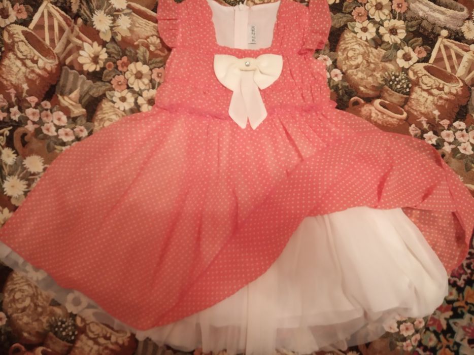 Платье нарядное