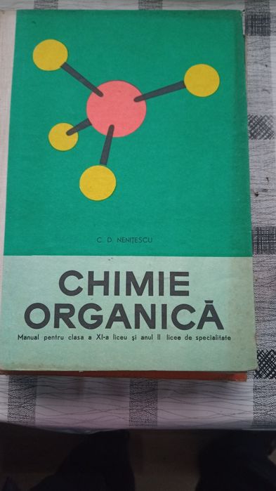 Vind diferite cărți