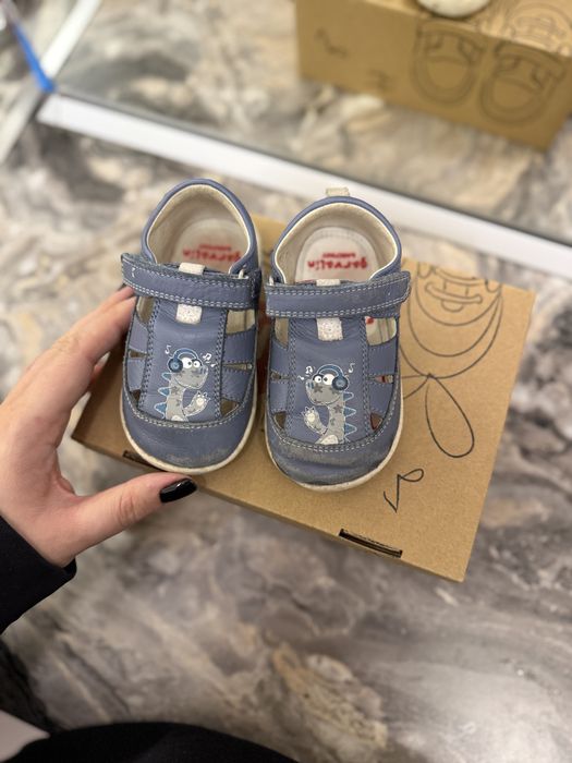 Бебешки обувки за прохождане Garvalin Barefoot — син цвят