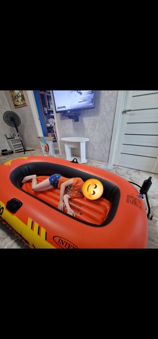 Продам лодку прогулочную