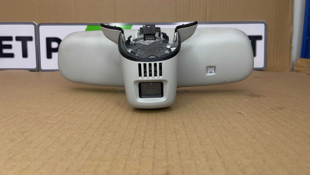 Огледало за задно виждане с камера AUDI A8/S8 D4 4H0857511A