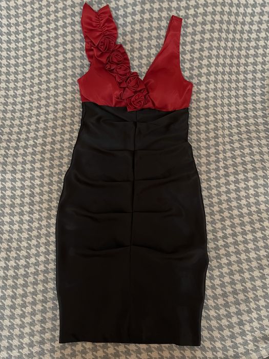 Женское вечернее платье