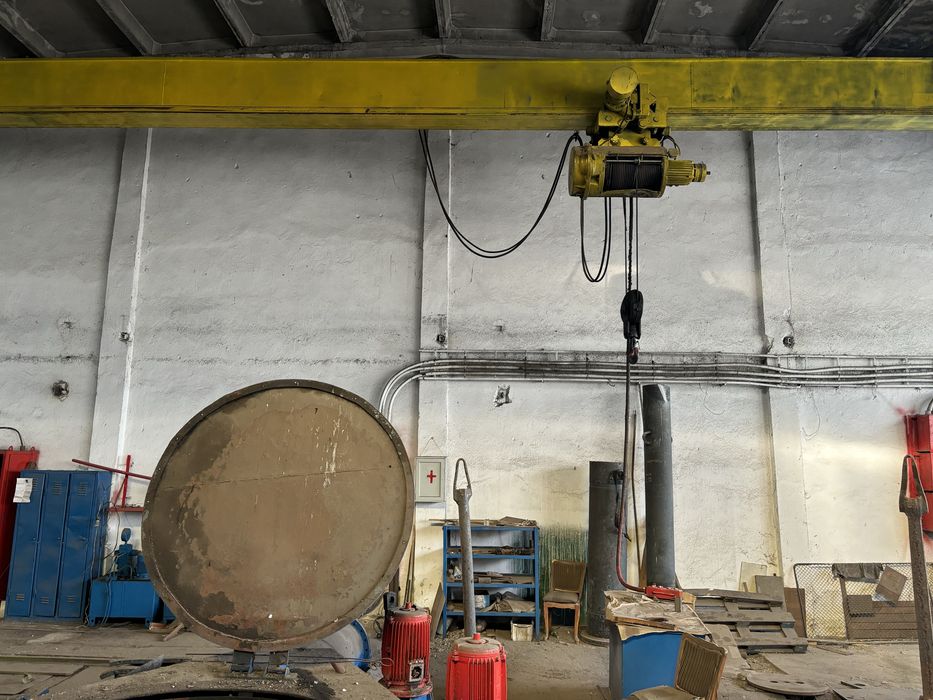 Hala pod rulant cu teren si birouri de inchiriat