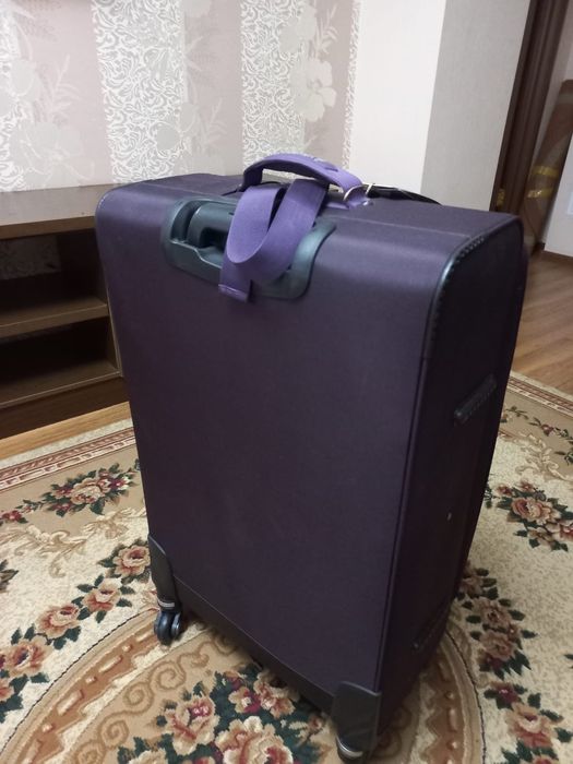 Тканевый дорожный чемодан