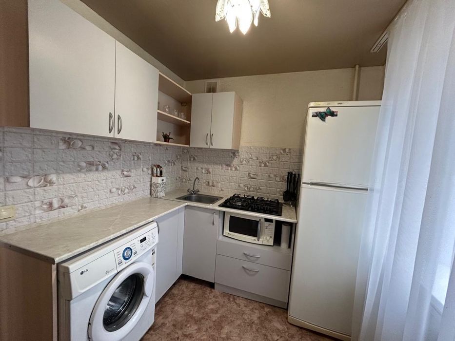 Сдам 1 комнатную длительно