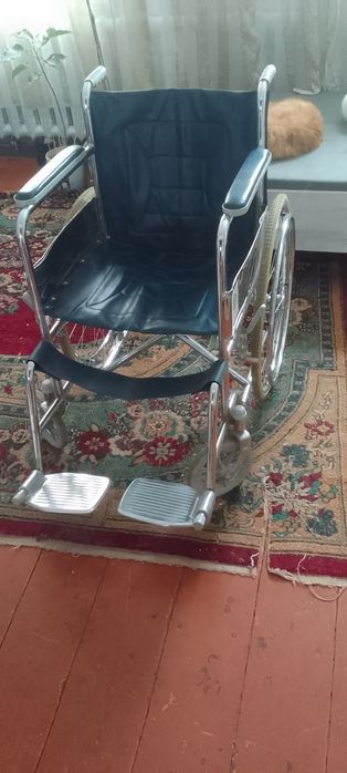 Инвалидное кресло-коляска