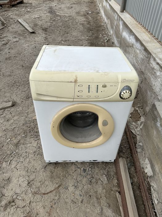 Продам стиральную машину (не рабочая)