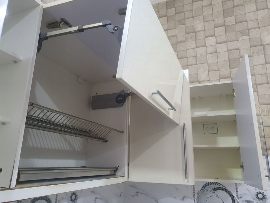 Продаётся кухонный гарнитур