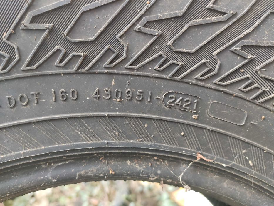 4бр Зимни гуми 265 75 16 - Nokian